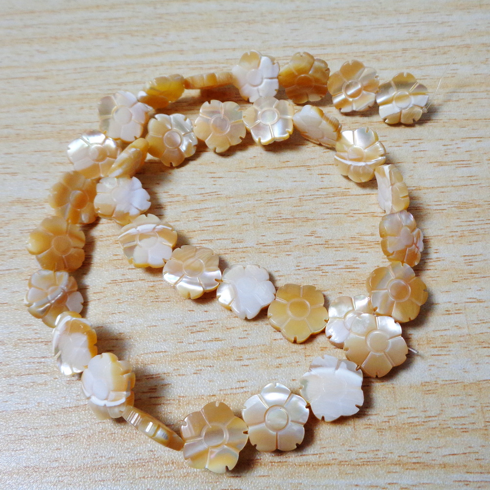 Sidef ocean bej, floare 13x4mm-sir 33 buc 1 buc