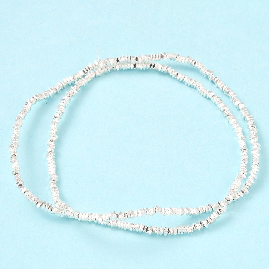 Hematit electroplacat argintiu, patrat, 2x2x1.2mm-sir 400 buc 1 buc