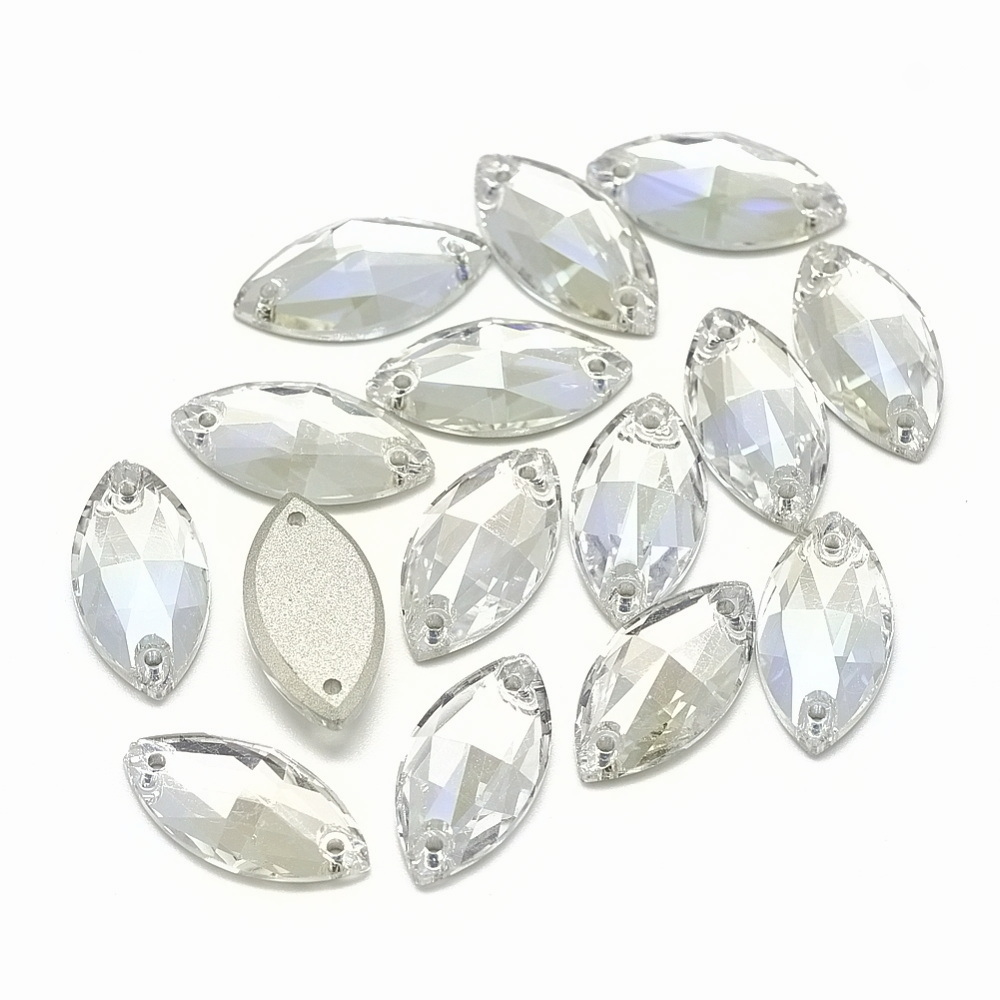Cristale rhinestone ochi de cal, transparente, placate pe verso, de cusut, cu 2 orificii, 15x7x4mm 1 buc