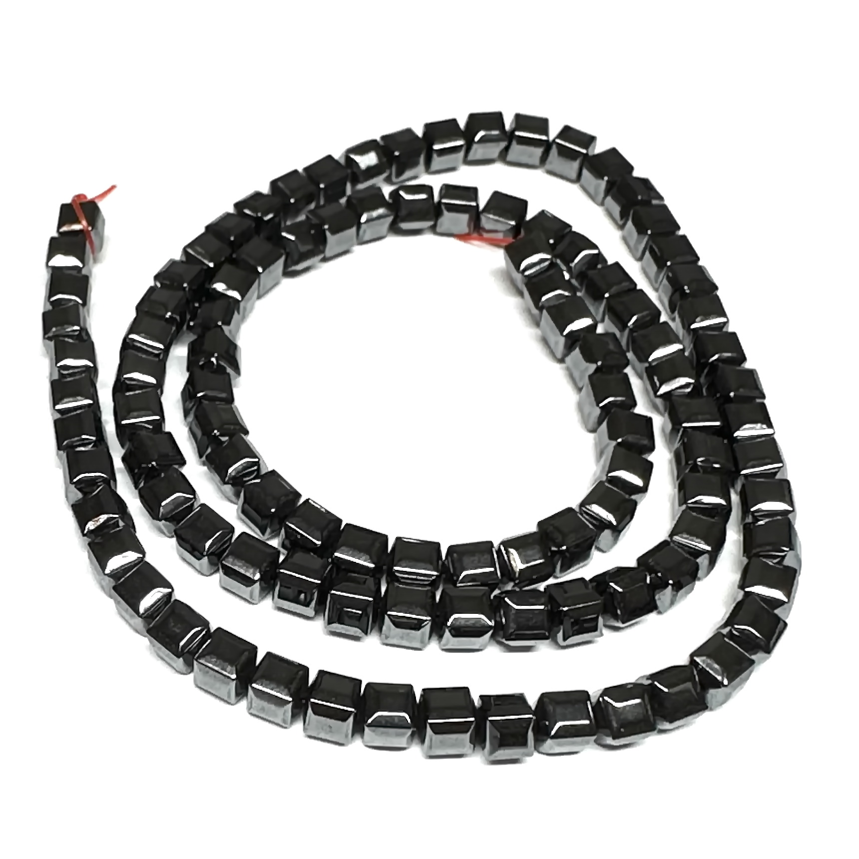 Hematit argintiu inchis, cubic cu muchiile tesite, 4x4x4mm-sir 120 buc 1 buc