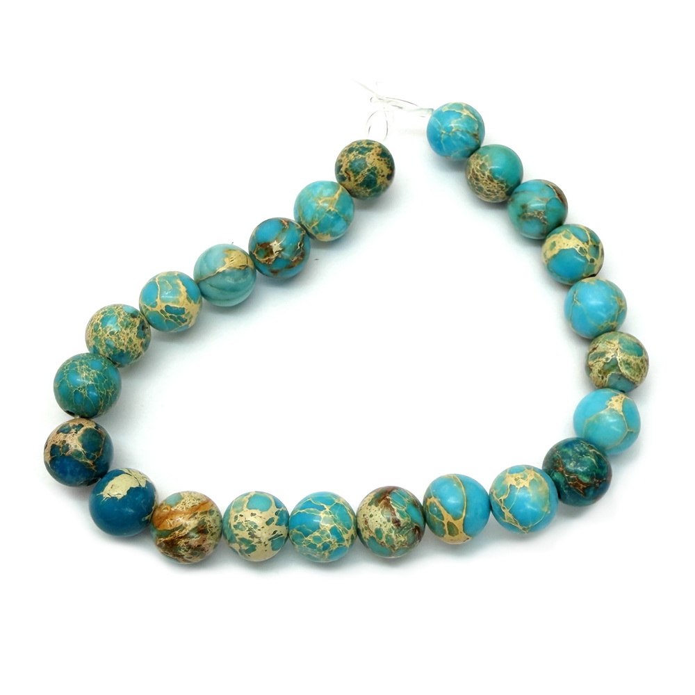 Pretul este pentru 1 sir.
Margelele sunt insiruite pe fir (ata sau guta), iar sirul nu are inchizatoare.
Defineste-ti stilul creativ prin eleganta naturala a margelelor de regalit.
Acestea sunt ideale pentru:
- realizarea bijuteriilor handmade: cercei, bratari sau coliere elegante;
- personalizarea hainelor si accesoriilor textile.
Regalitul (Piatra optimismului si a echilibrului) este o forma de jasp impresionanta, renumita pentru capacitatea sa de a aduce pace interioara si claritate mentala. Aceasta piatra, cu modelele sale unice si culorile vibrante, ajuta la alinierea energiilor corpului, promoveaza starea de optimism si ofera suport in perioadele de stres.
Regalit/jasp imperial turcoaz, 8mm-sir 23buc 1 buc