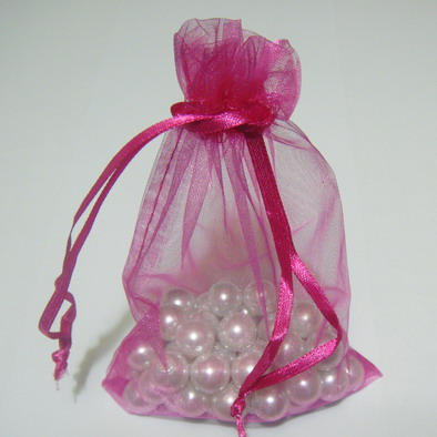 Saculet organza fucsia 7x9 cm