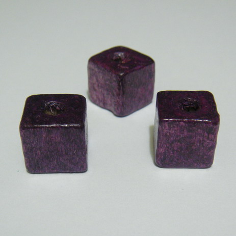 Margele lemn cubice mov 12 mm