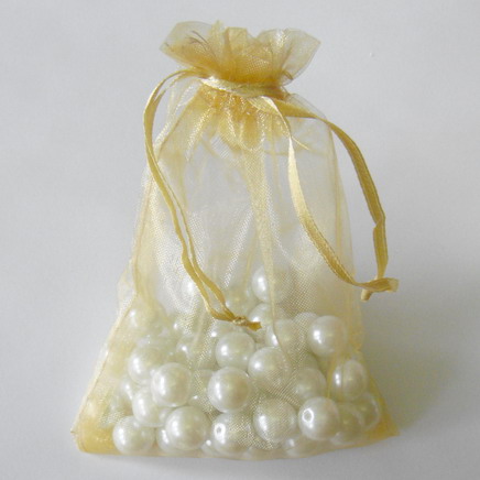Saculeti organza aurii, interior 11x9 cm 1 buc