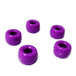 Margele plastic violet, 9x6mm, orificiu 4 mm 1 buc