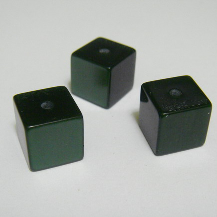 Margele rasina verzi, cubice, imitatie ochi de pisica, 10mm