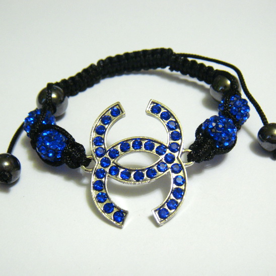 Bratara albastra cu sigla CC, 4 margele shamballa