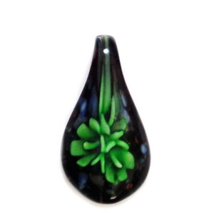Pandantiv Murano negru cu floare verde, lacrima 33x17x8mm