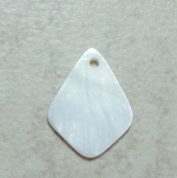Pandantiv sidef, alb, 18~20x14~15x2mm 1 buc