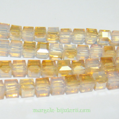 Margele sticla, cubice, electroplacate, aurii, 4x4x4mm