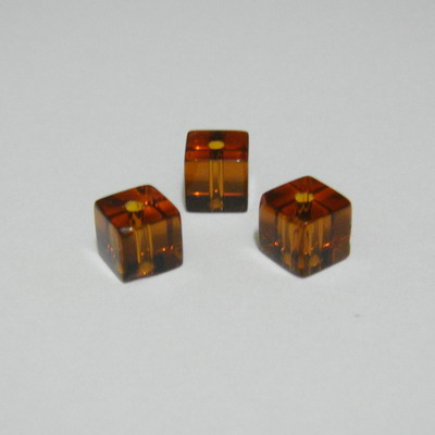 Margele sticla cubice maro 6x6mm